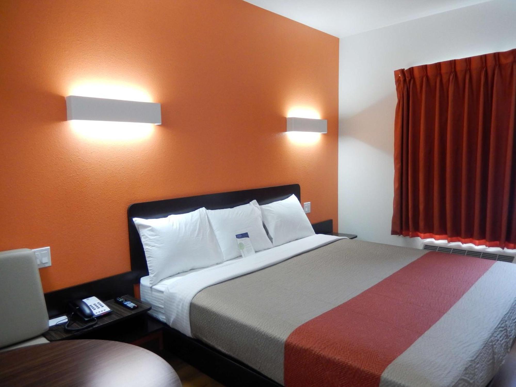 King Room - Disability Access,526344063:JPEG