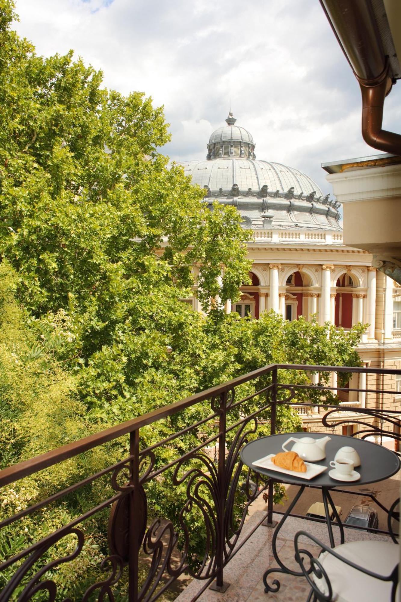 Family Suite Balcony