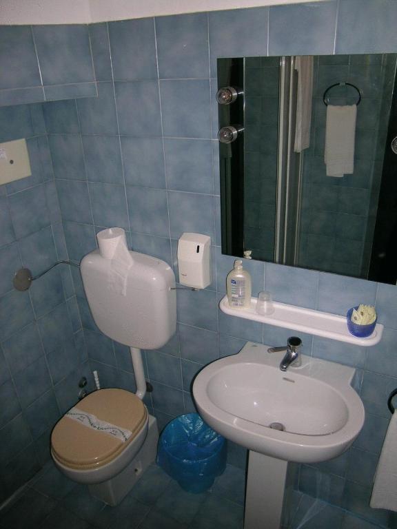 Standard Double Room,7268725:JPEG