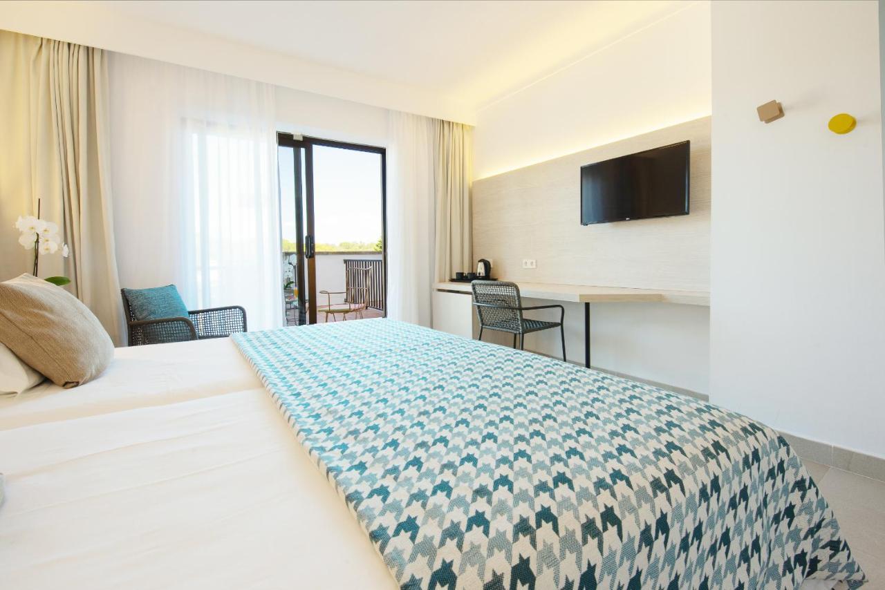 Superior Twin Room with Sea View,724709152:JPEG