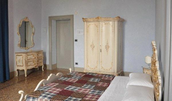Double or Twin Room,7341098:JPEG