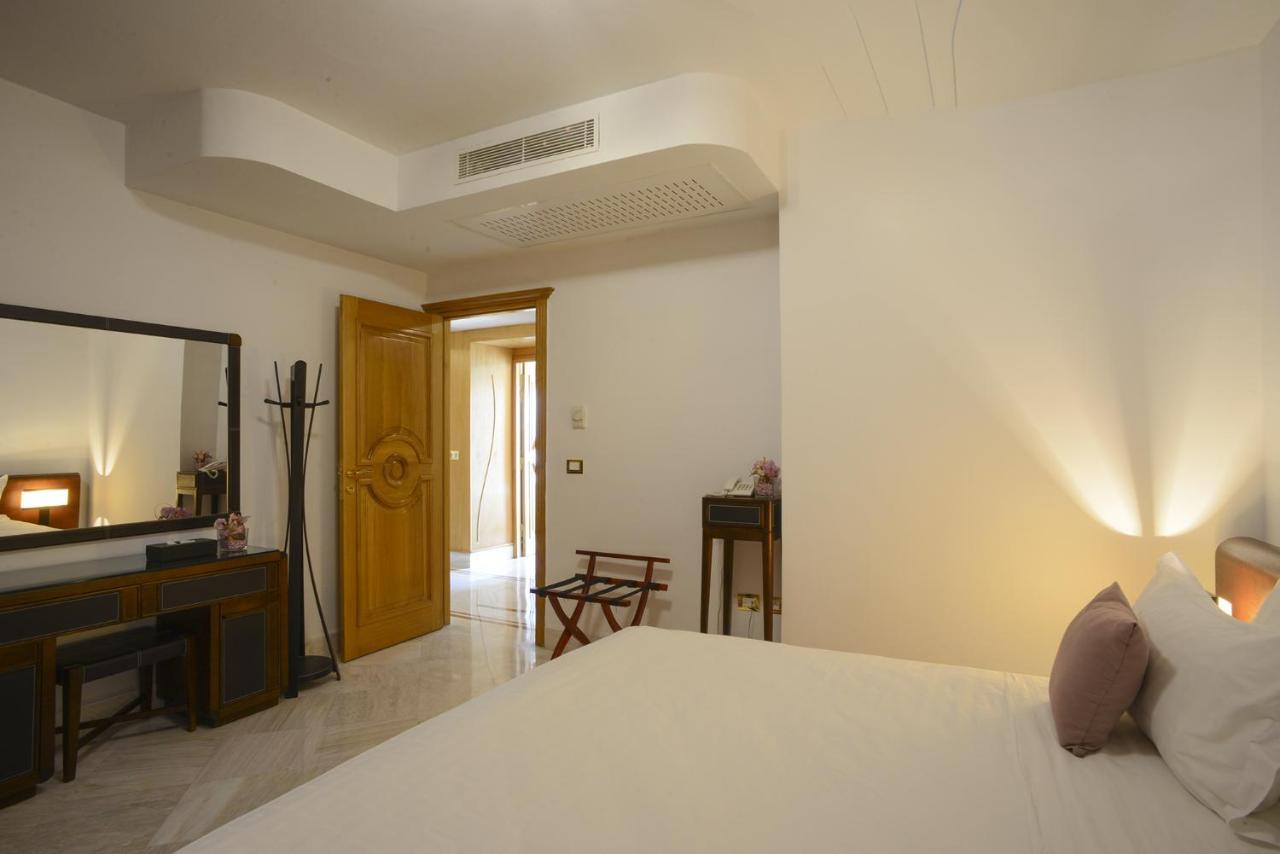 Junior Suite,747131474:JPEG