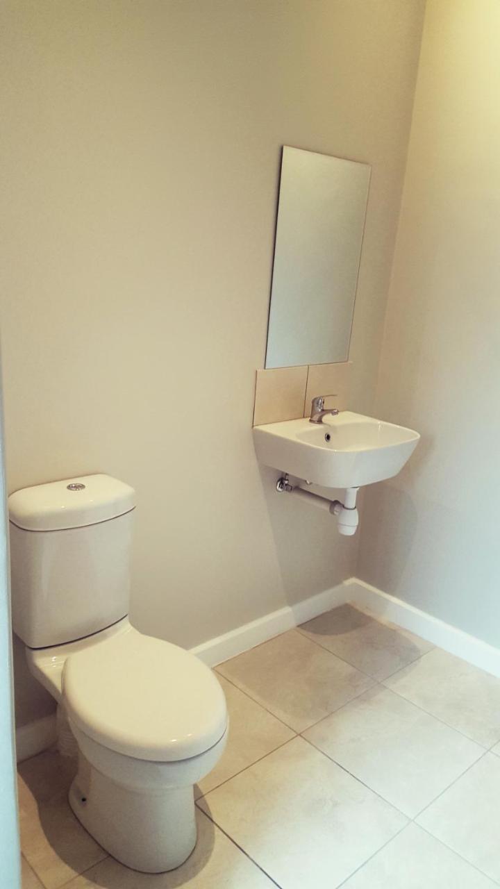 Standard Double Room with Shared Bathroom,748289087:JPEG