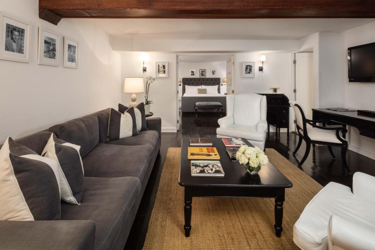 Superior King One-Bedroom,752529314:JPEG