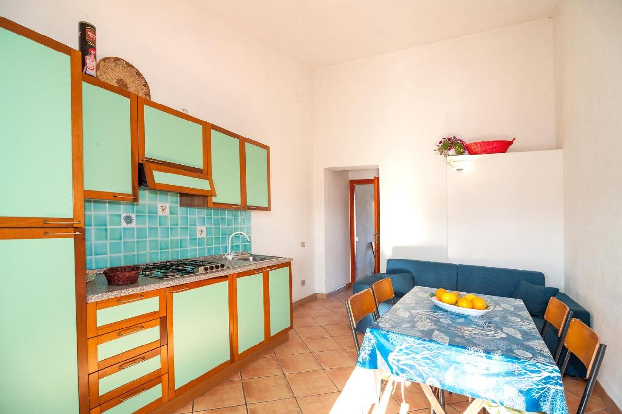 One-Bedroom Apartment,758821636:JPEG