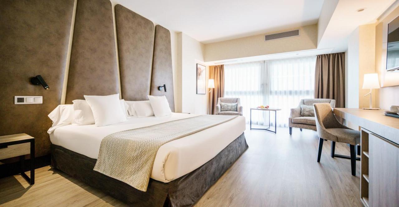 Double or Twin Room,1306947937:JPEG