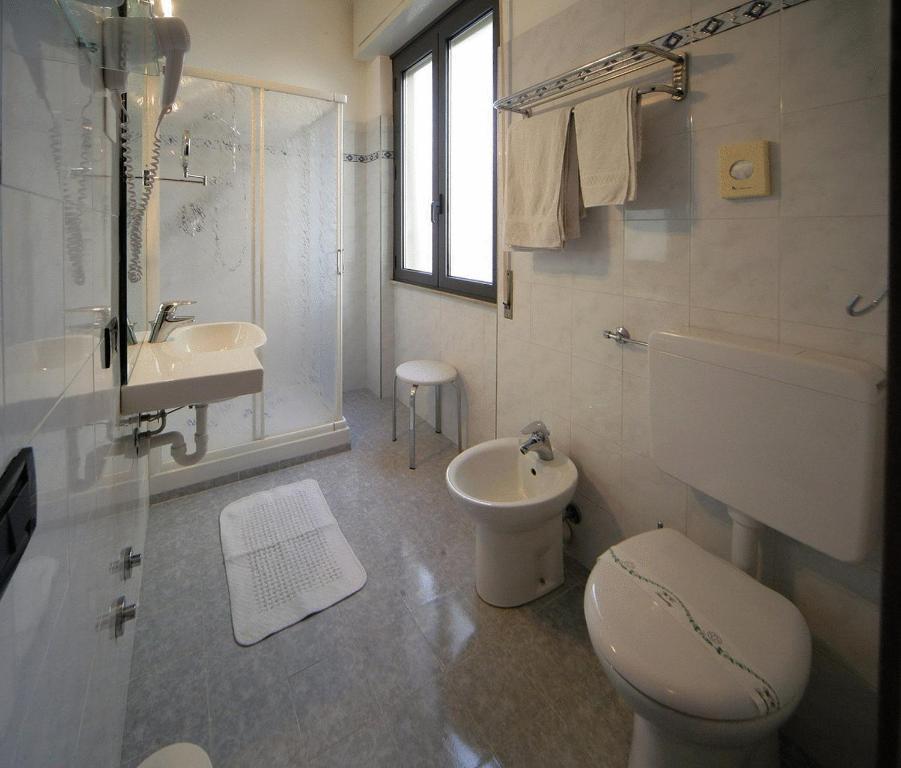 Triple Room,16885121:JPEG
