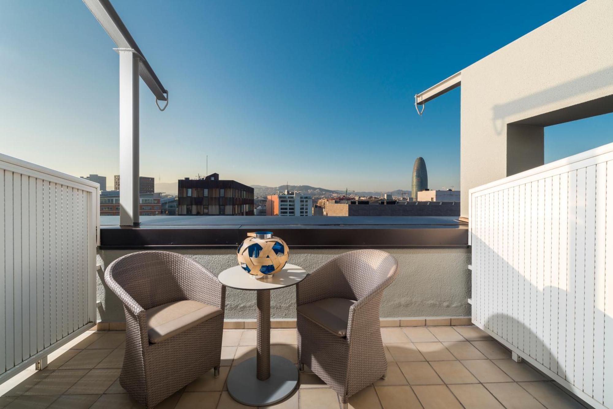 Deluxe Double Room with Balcony & Spa access,1319587654:JPEG