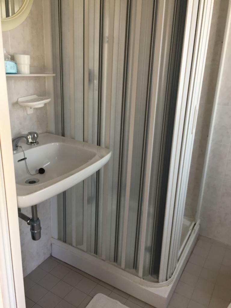 Double or Twin Room,779011749:JPEG