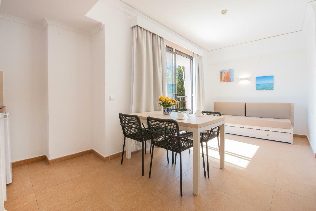 Apartment with Sea View,913844530:JPEG