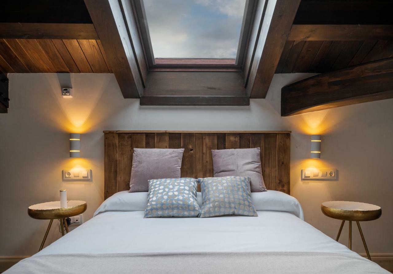 Deluxe Queen Room,995329198:JPEG