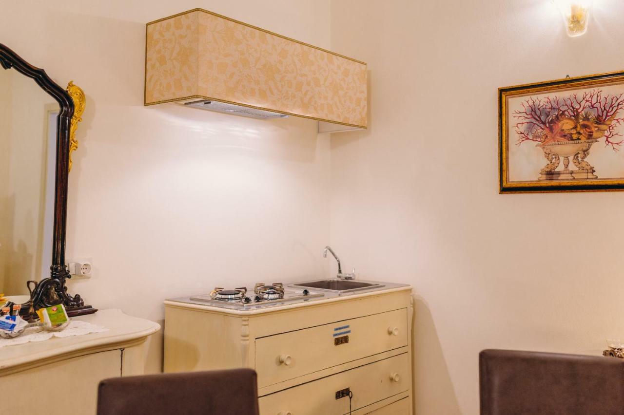 Queen Suite