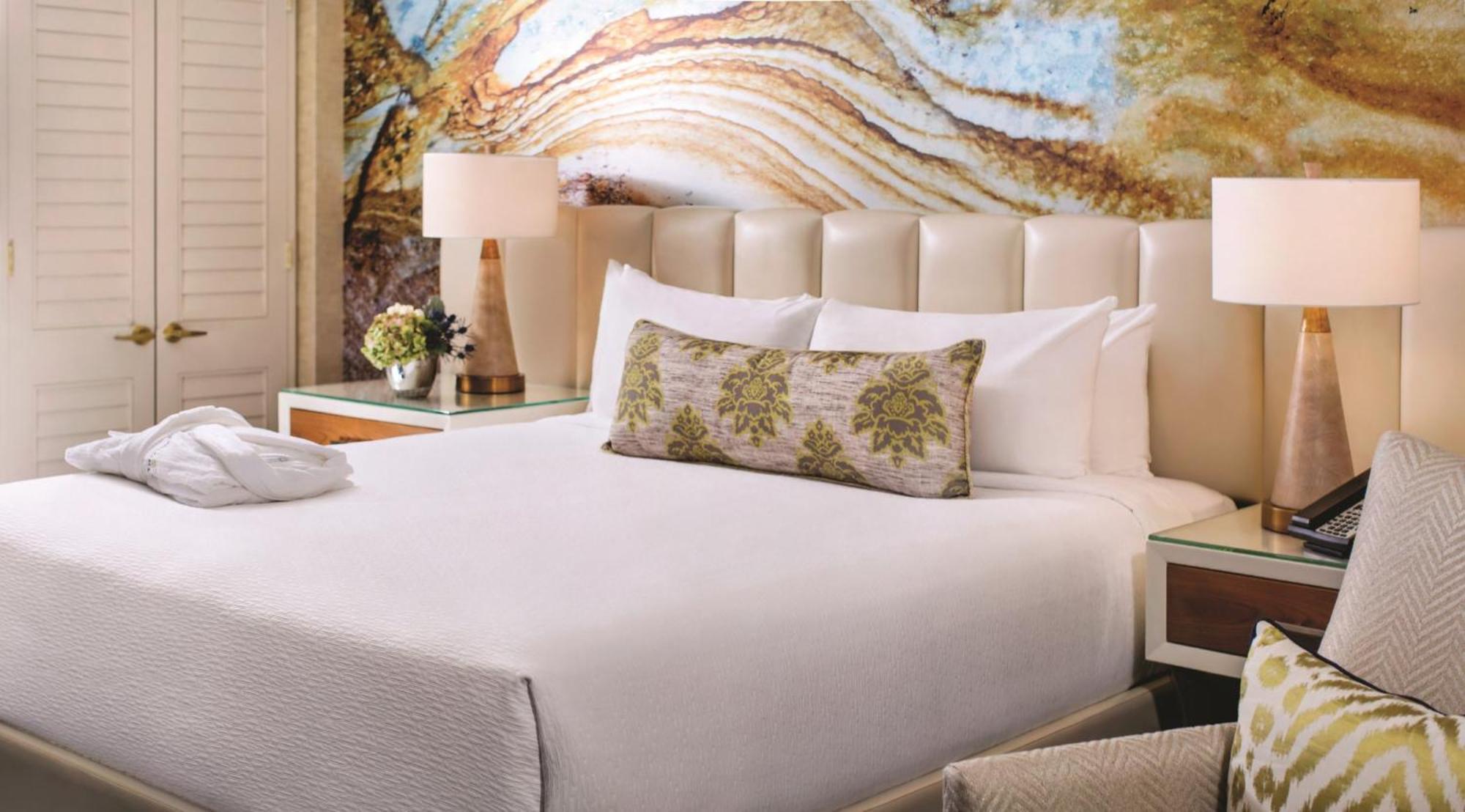 Resort King Room,1128252105:JPEG