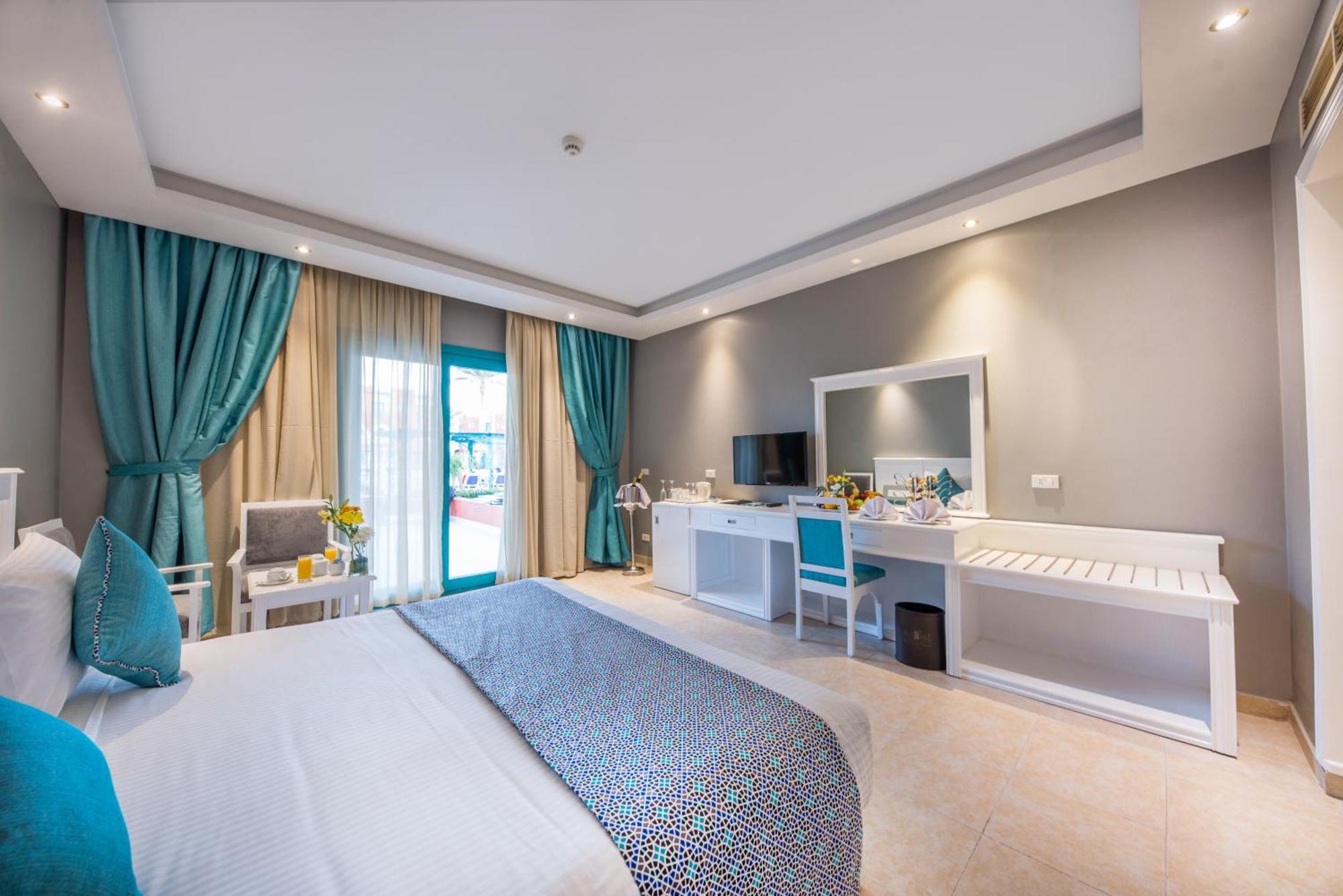 Deluxe Double Room Side Sea View