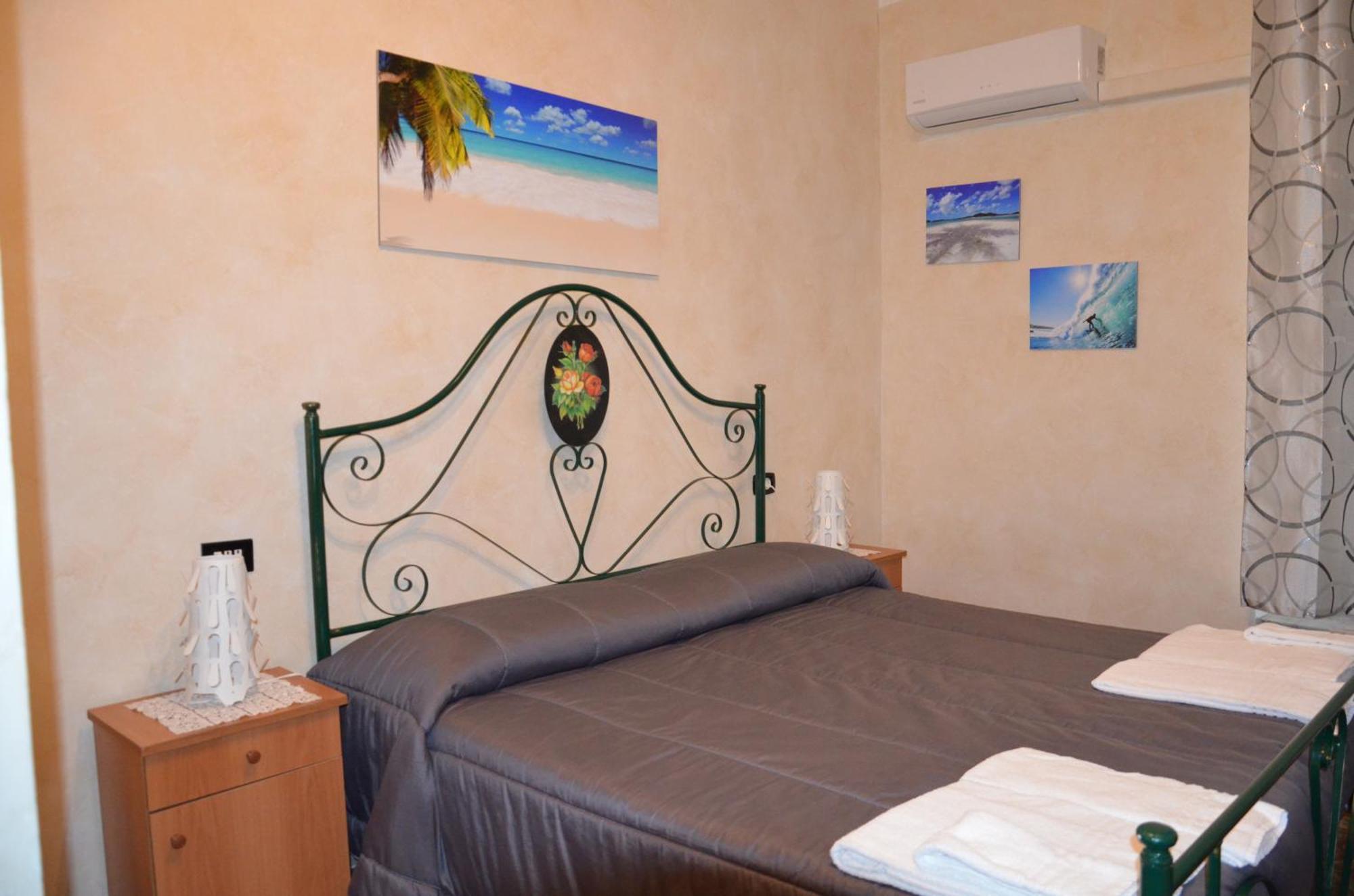 Double Room Private Bathroom