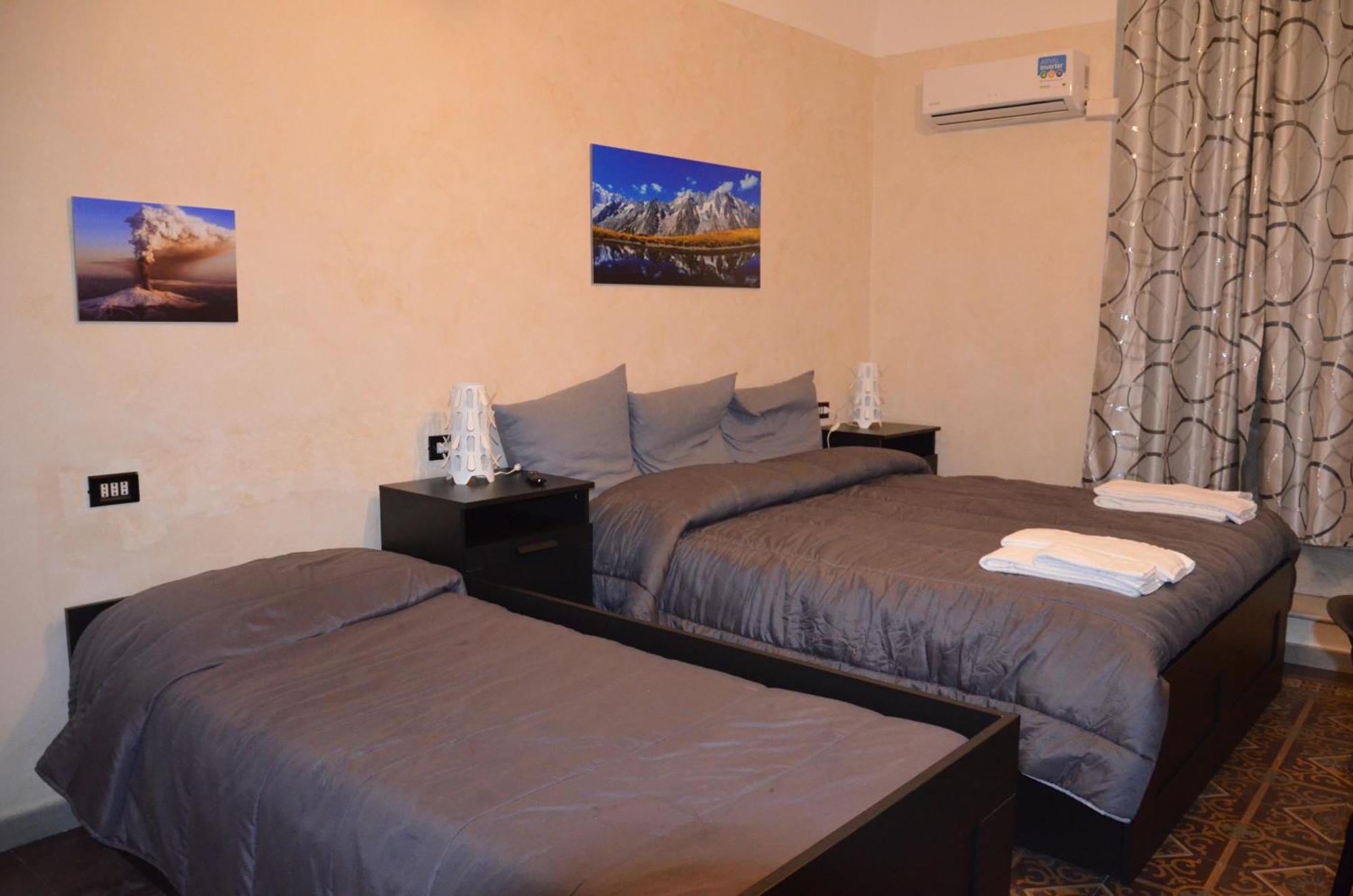 Double Room Private Bathroom