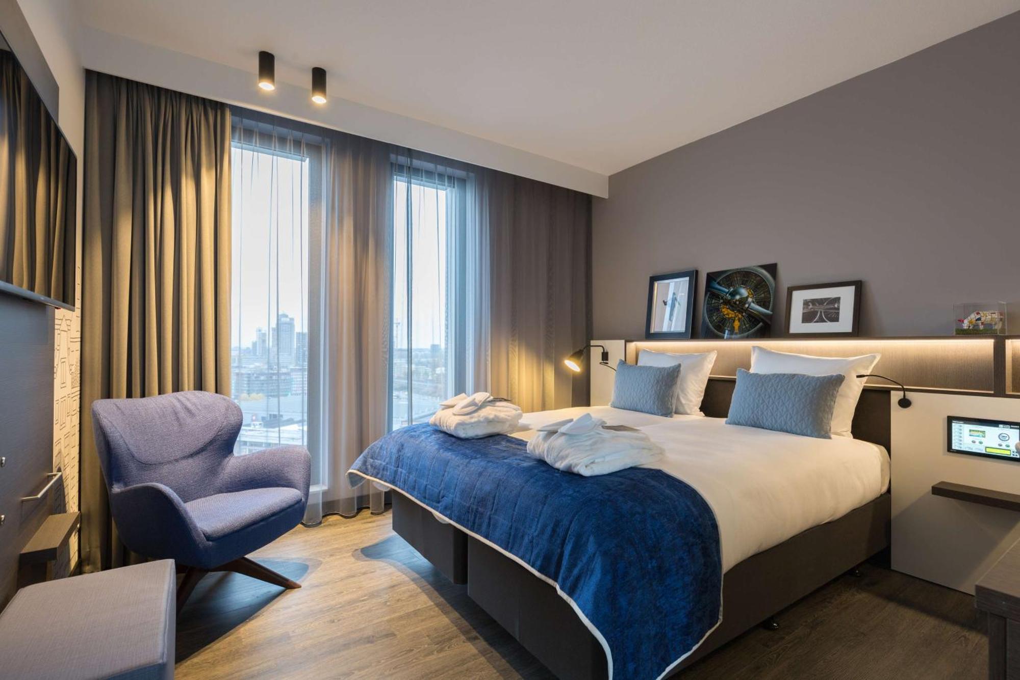 Chambre Double Confort - Vue sur Ville