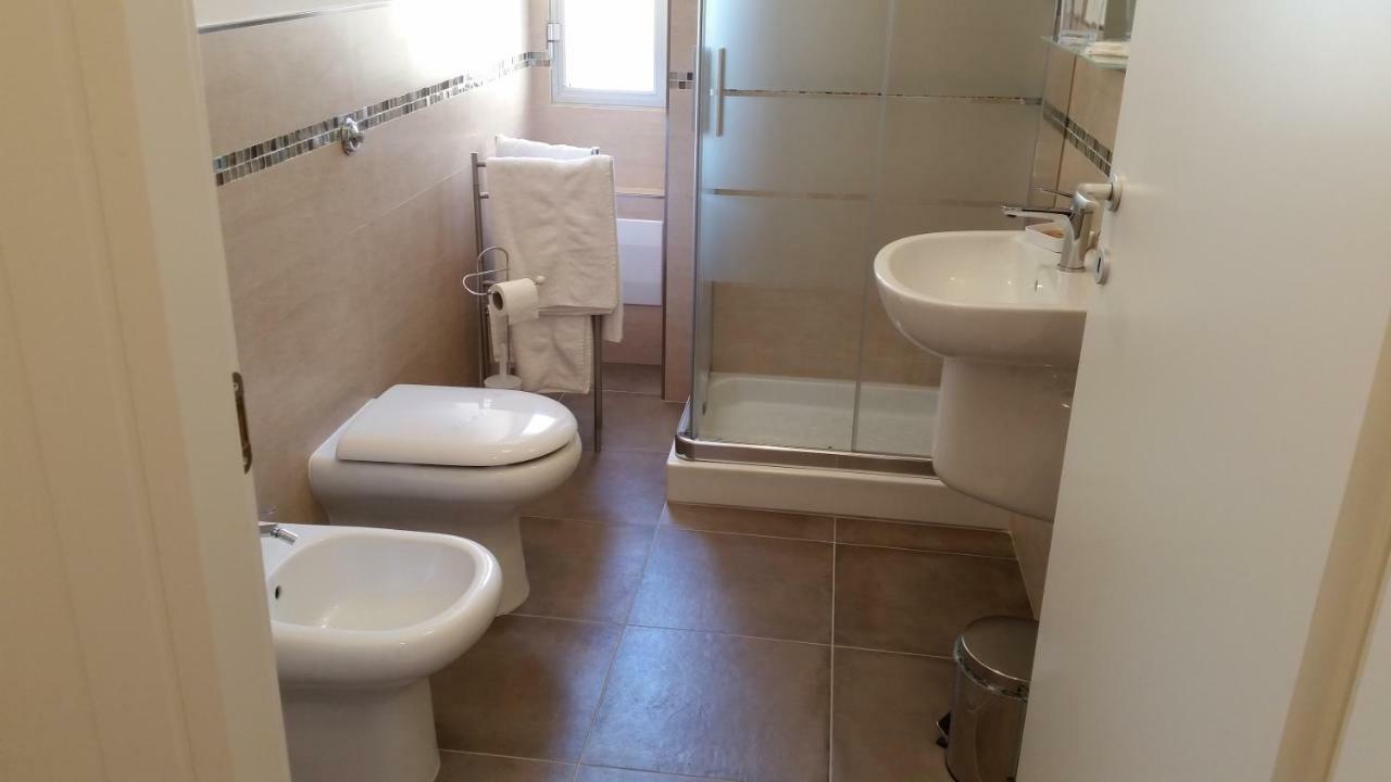 Triple Room,851401196:JPEG
