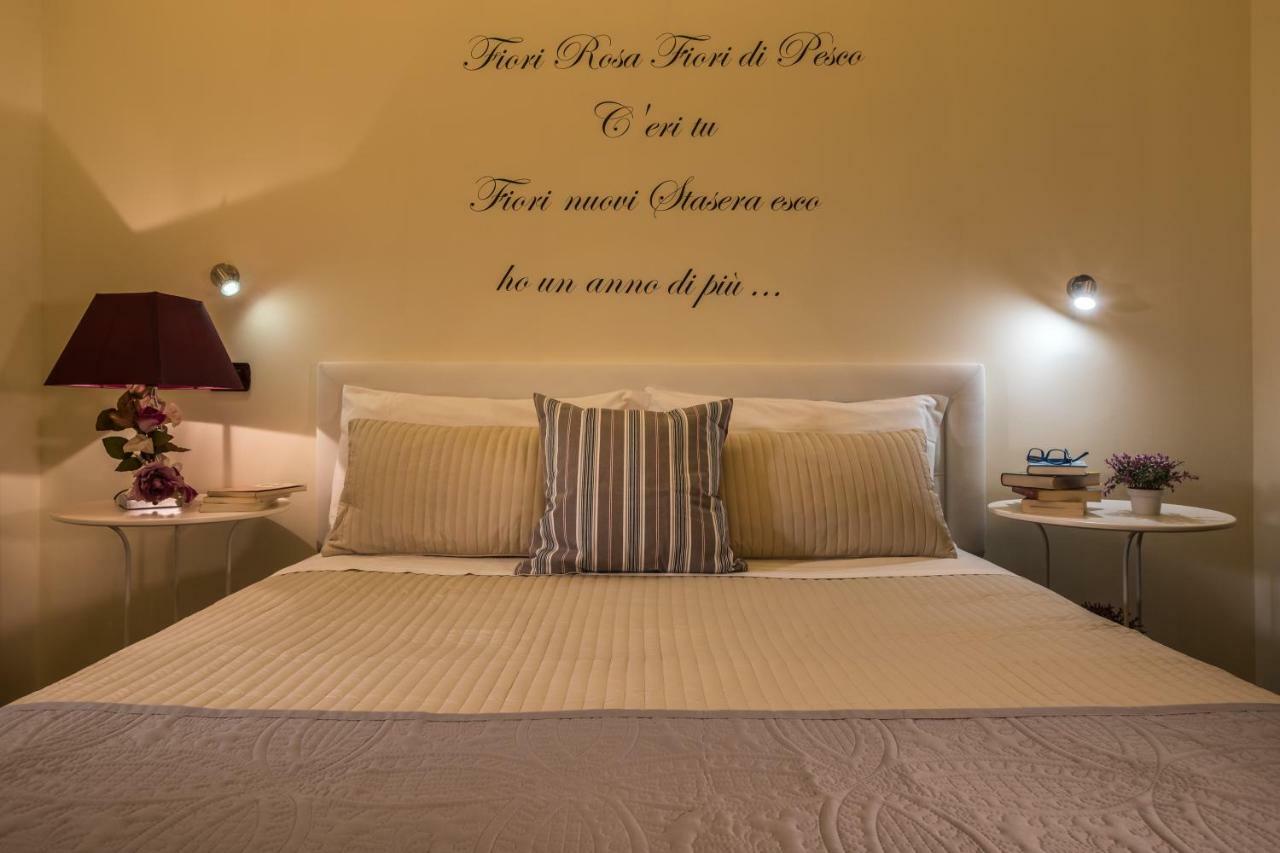 Deluxe Double Room with Bath,855457178:JPEG