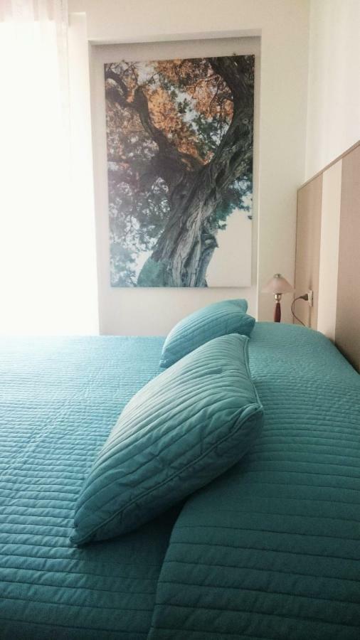 Double Room with Balcony and Mountain View,1397780468:JPEG
