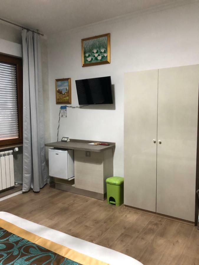 Double Room Private External Bathroom
