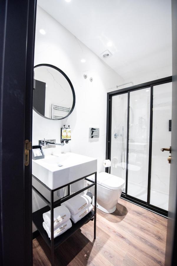 Double Room with Balcony,1377677294:JPEG