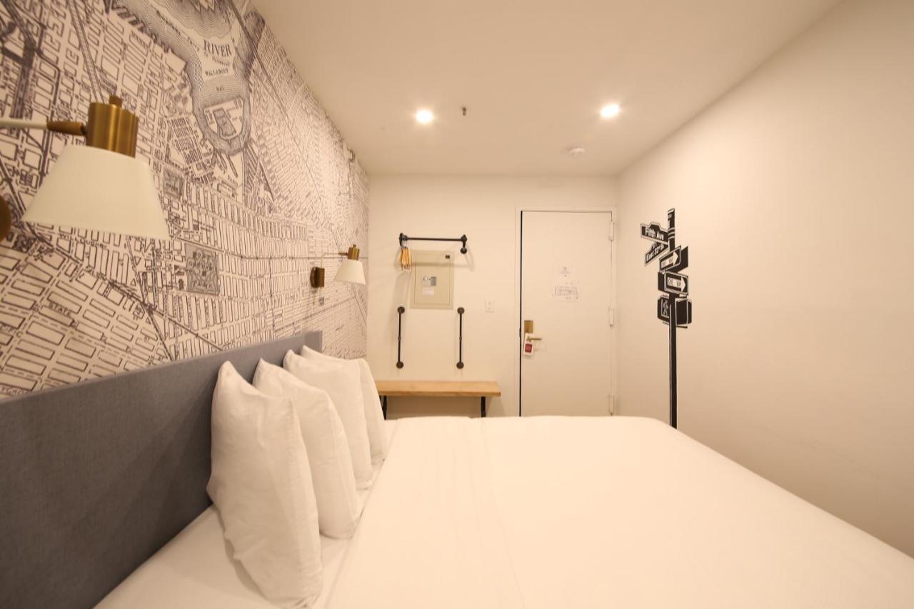 Queen Room,1156380621:JPEG
