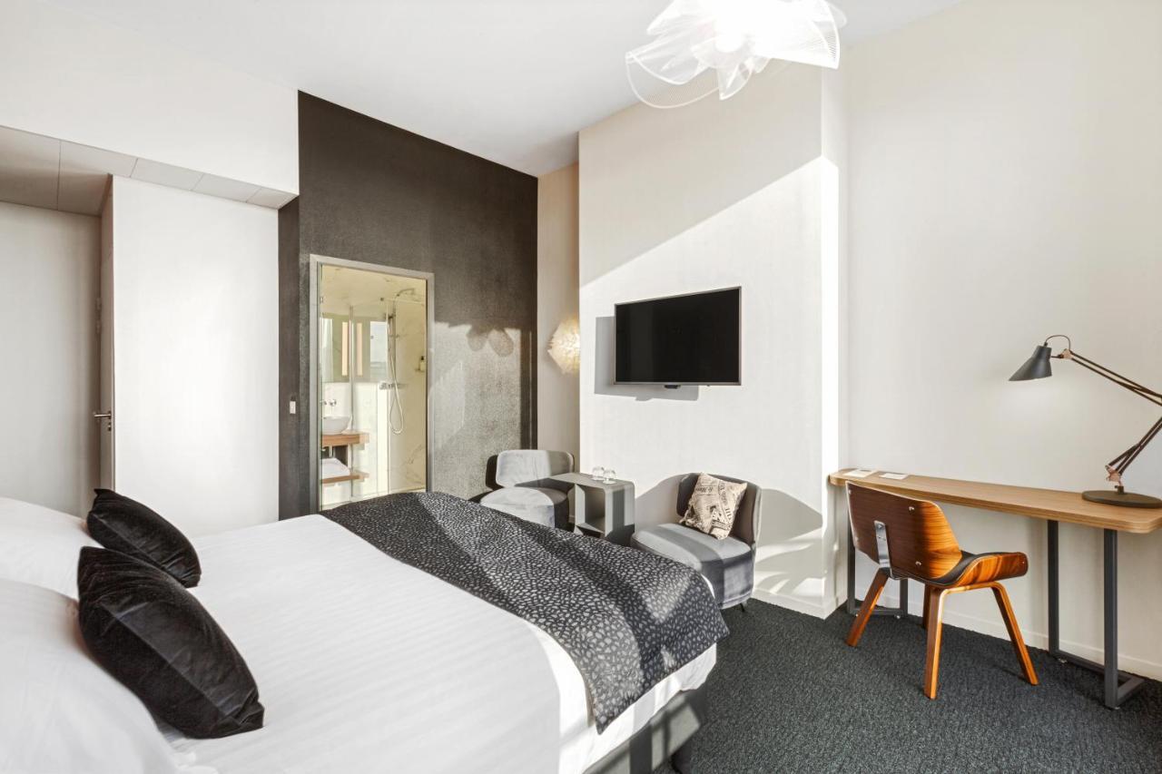Junior King Suite with Terrace and Spa Access