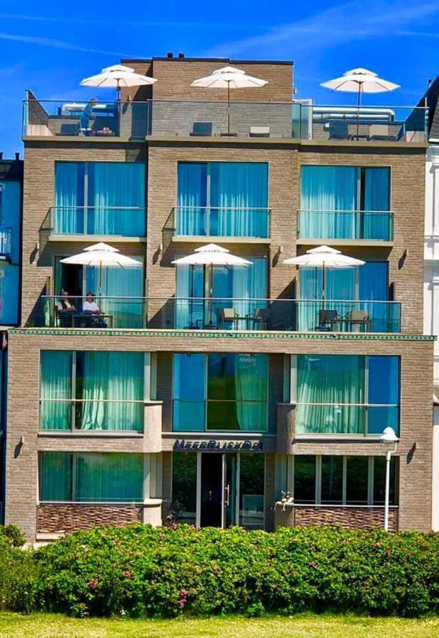 1 Room Apartment XL without Balcony partial Sea View