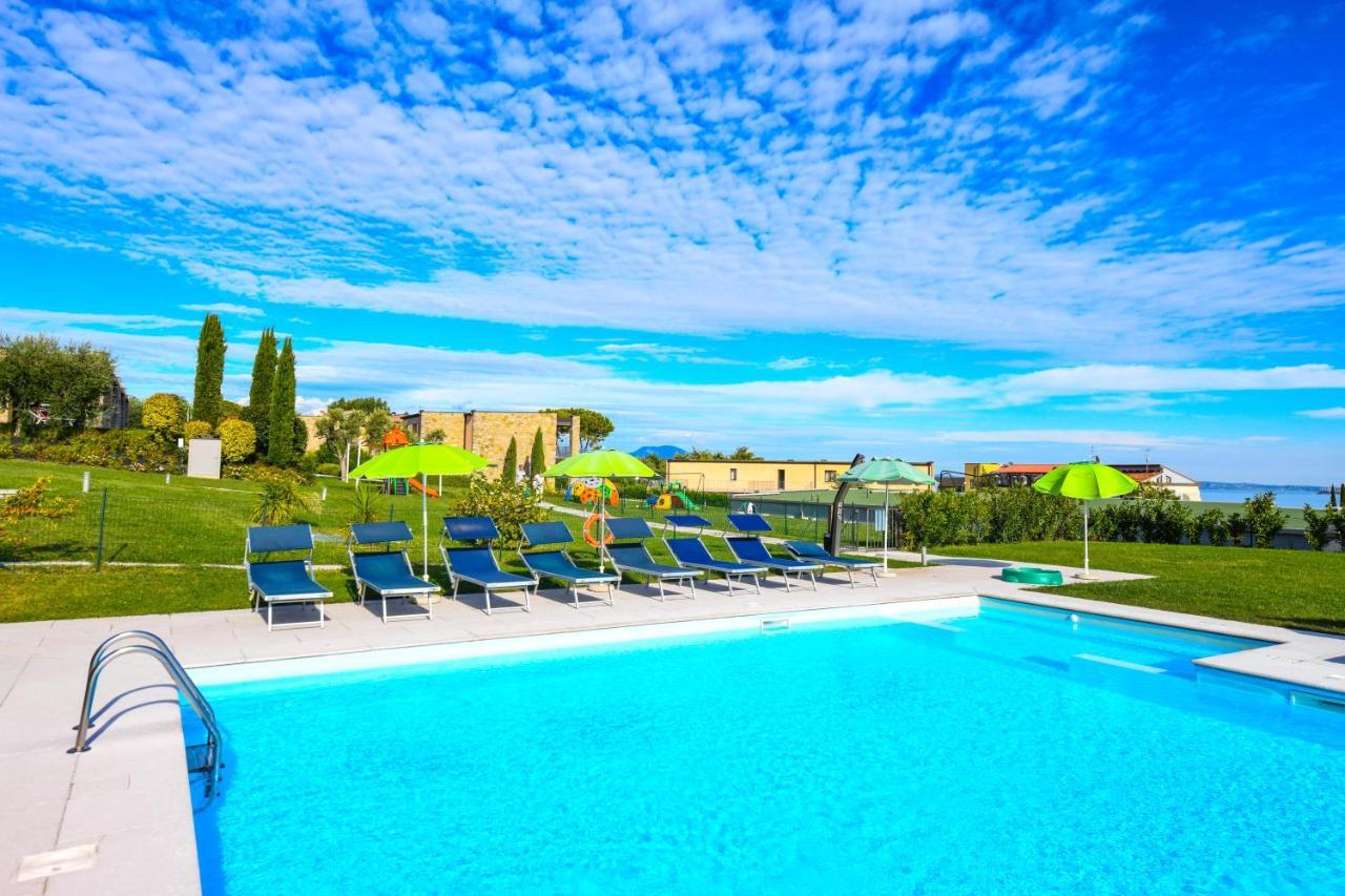 Standard One Bedroom Apartment Partial Lake View