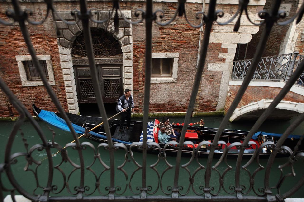 Classic Double Room Canal View
