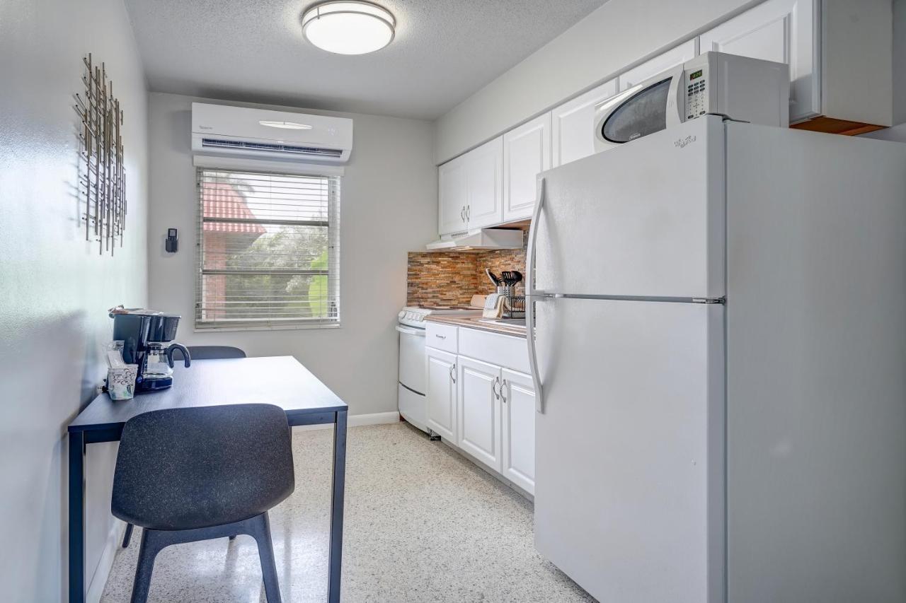 Studio Apartment,945860293:JPEG