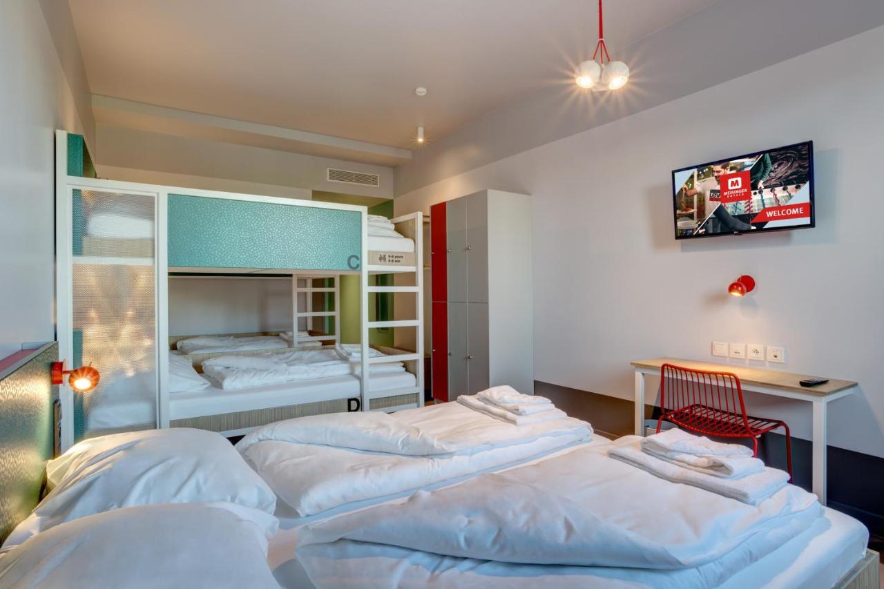 Bed 6-Bed Mixed Dormitory Room