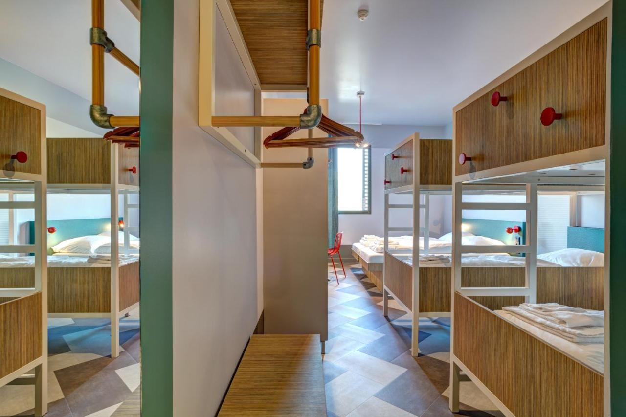 Bed 6-Bed Mixed Dormitory Room