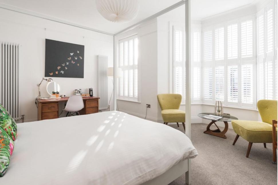 Large Double Room,952561606:JPEG