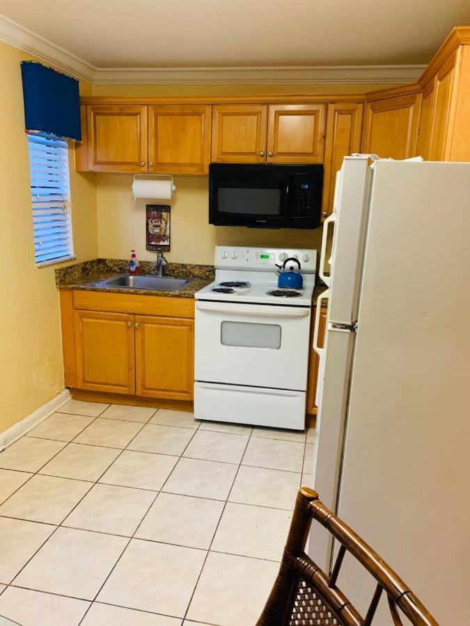 One-Bedroom Apartment Fits