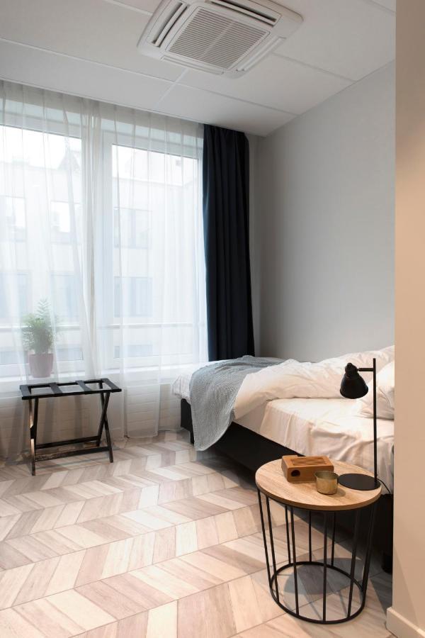 Single Room,931868236:JPEG