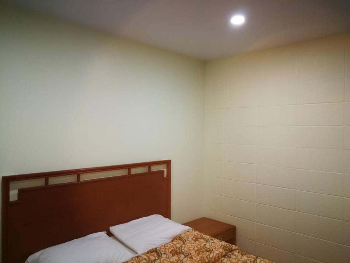 Double Room Shower Non Smoking