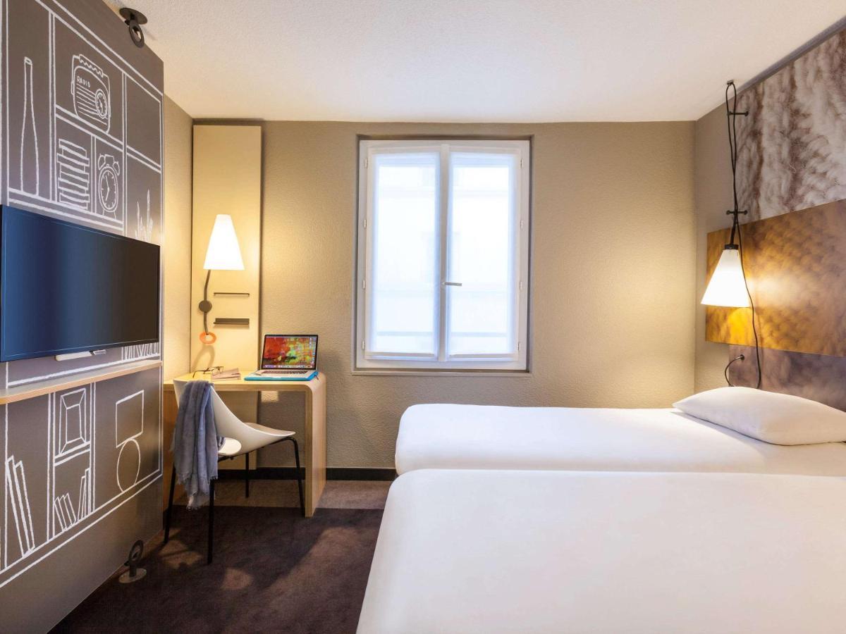 Standard Double Room One Double One Single Bed Non-Smoking