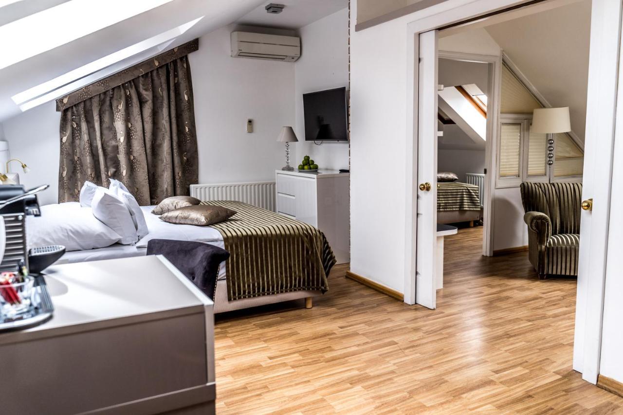 Attic Suite,995748298:JPEG