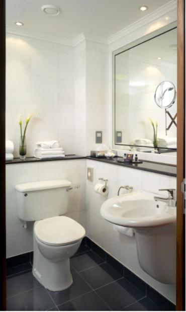 Twin Room with Bathroom