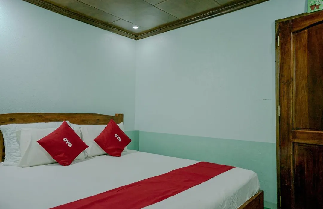 Oyo 760 Tiptop Vacation Homes-1