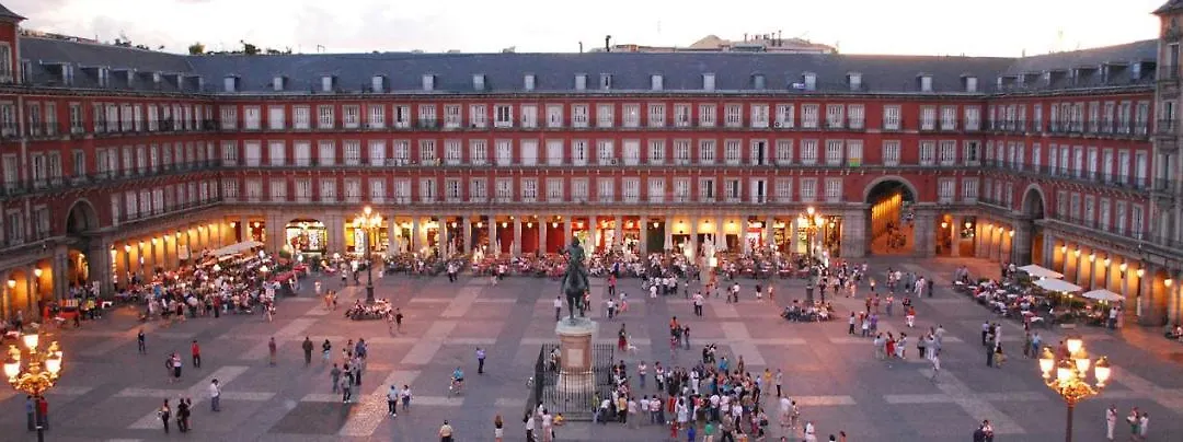 Gran Via Valverde Apartaments & Rooms Parking-1