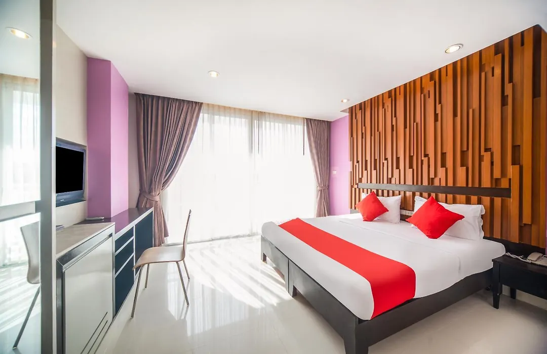 I Dee Hotel Patong-1