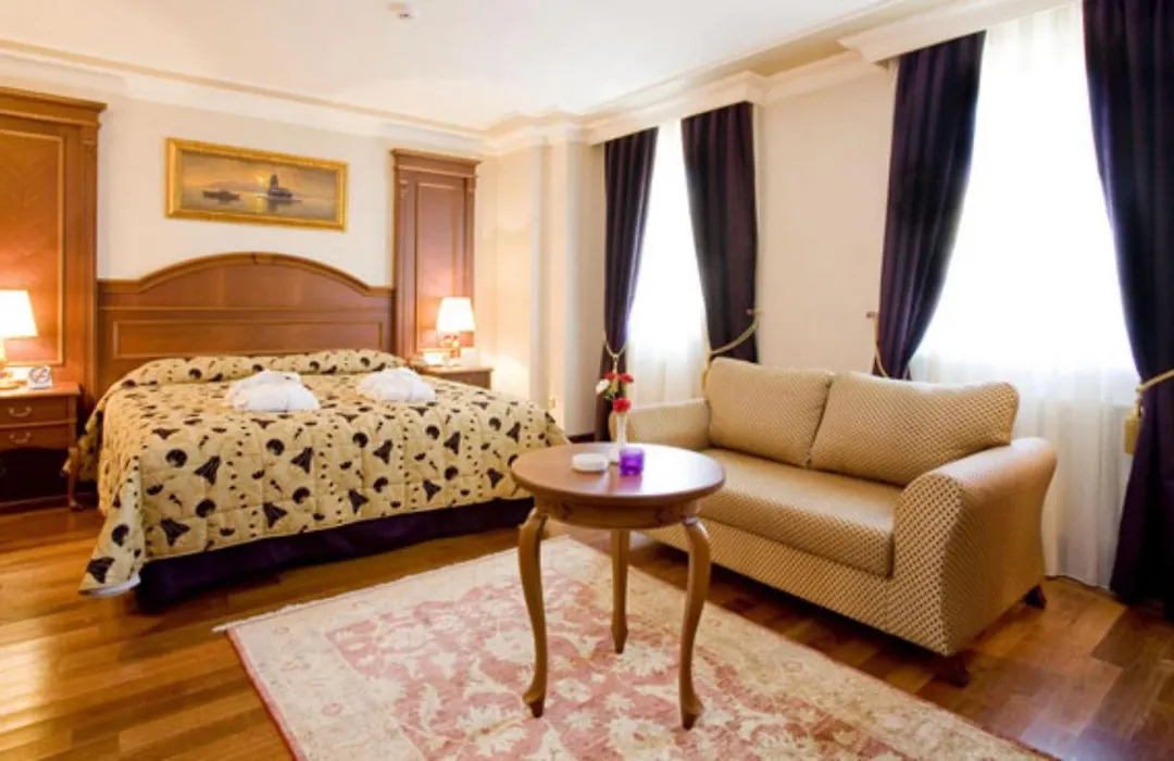Glk Premier Regency Suites & Spa-1