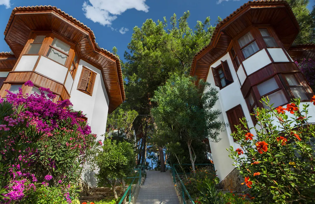 Club & Hotel Letoonia-1