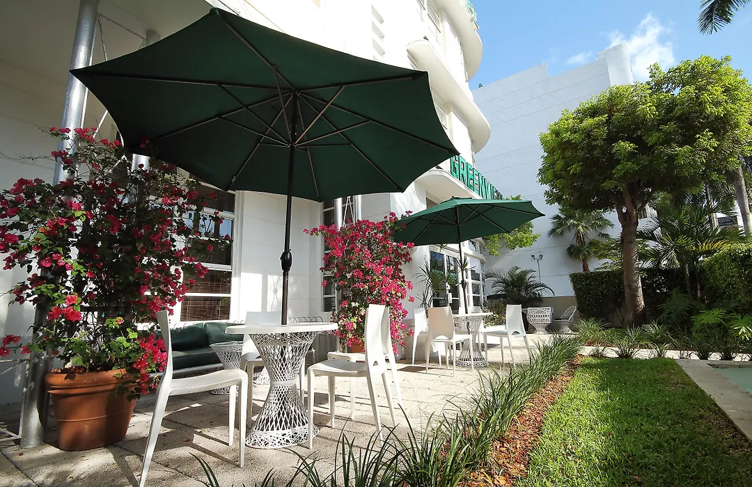 Greenview Hotel By Lowkl-1