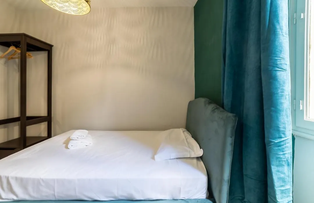Room Eleven-1