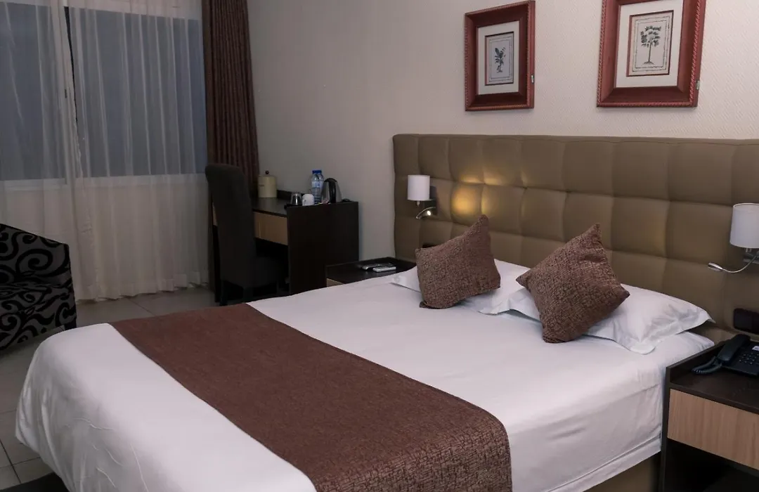 Hotel Monte Carlo-1