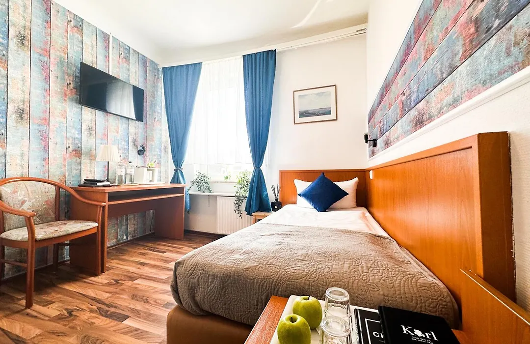 Hotel Condor-1